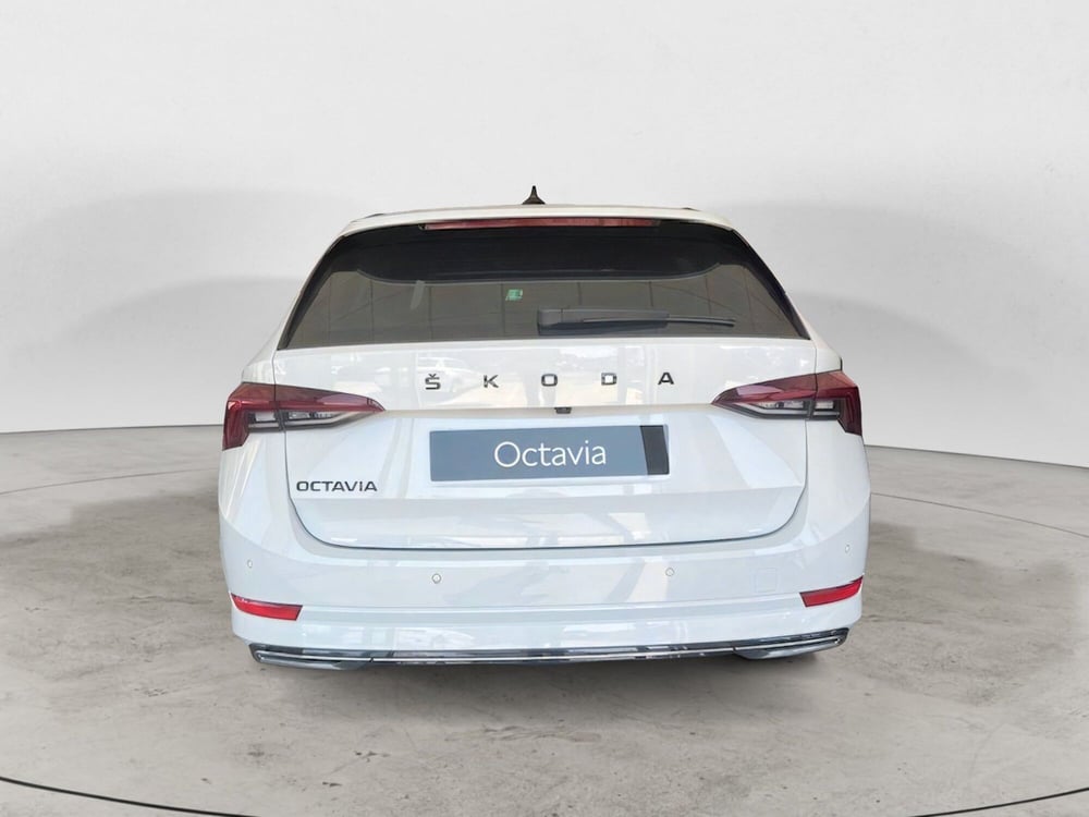 Skoda Octavia Station Wagon nuova a Ascoli Piceno (4)