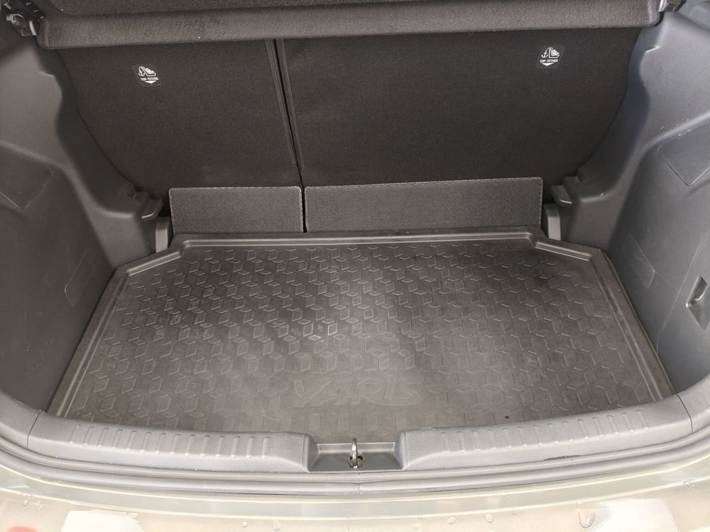 Toyota Yaris usata a Roma (13)