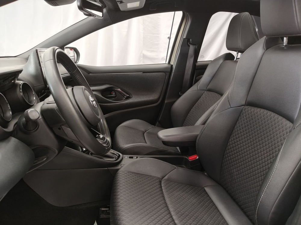 Toyota Yaris usata a Roma (14)