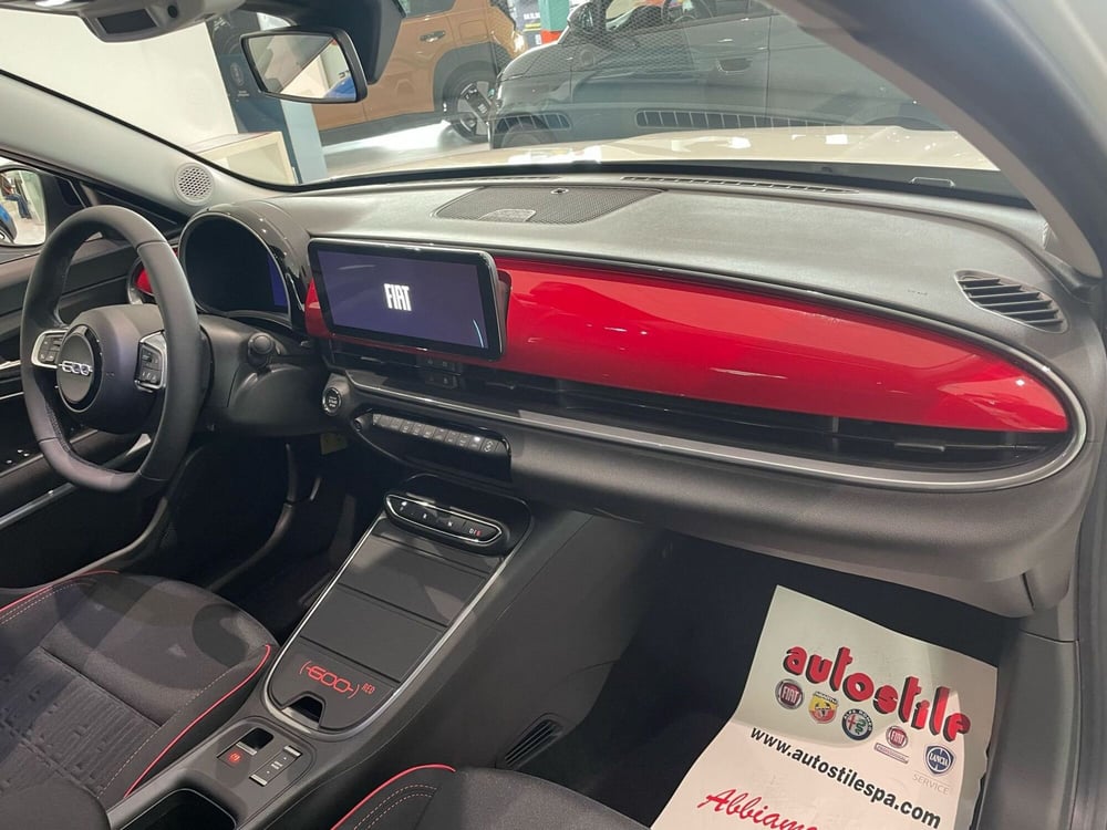 Fiat 600e nuova a Reggio Emilia (10)