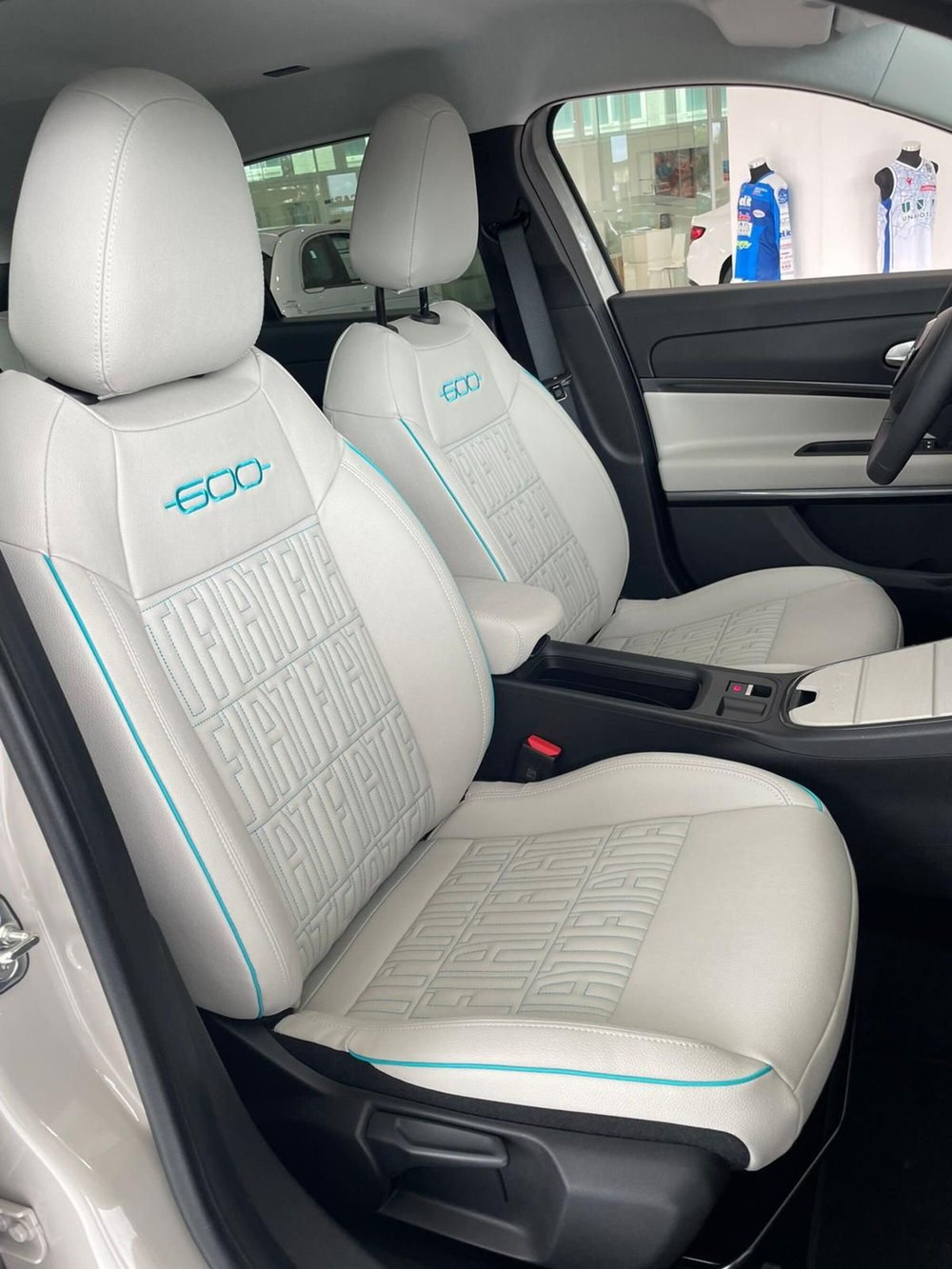 Fiat 600 nuova a Reggio Emilia (12)