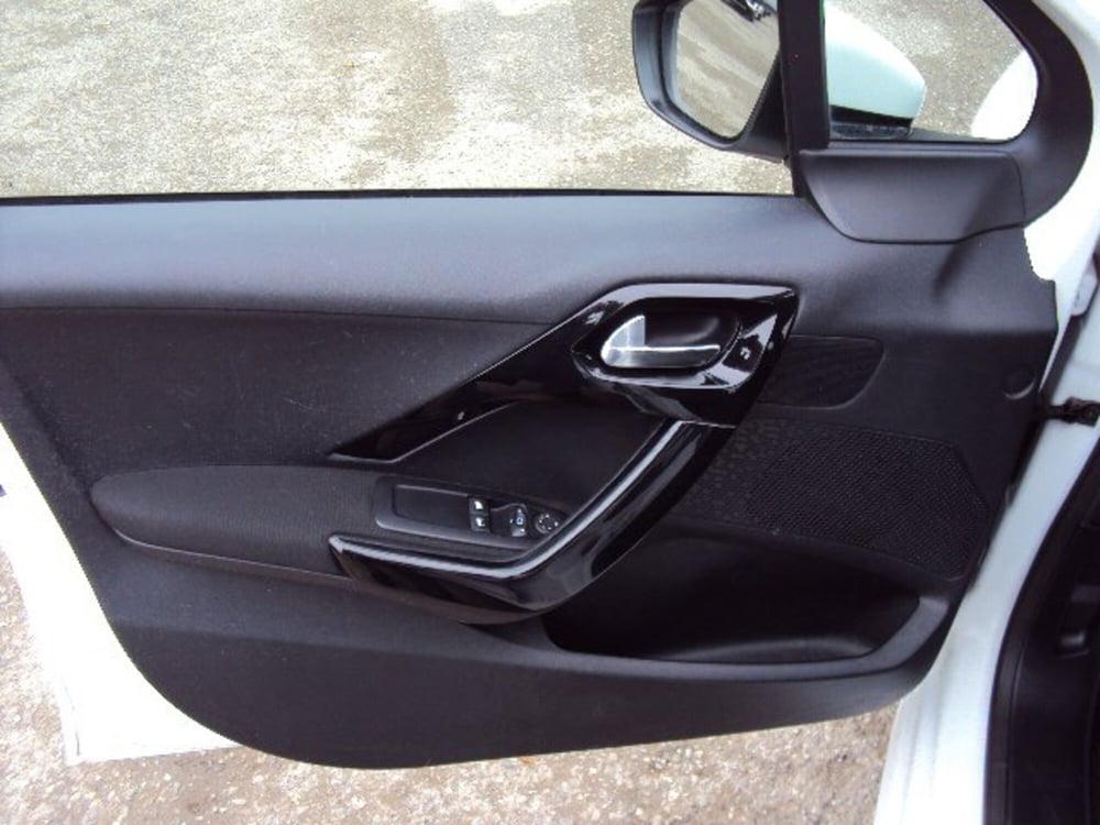 Peugeot 208 usata a Bologna (11)