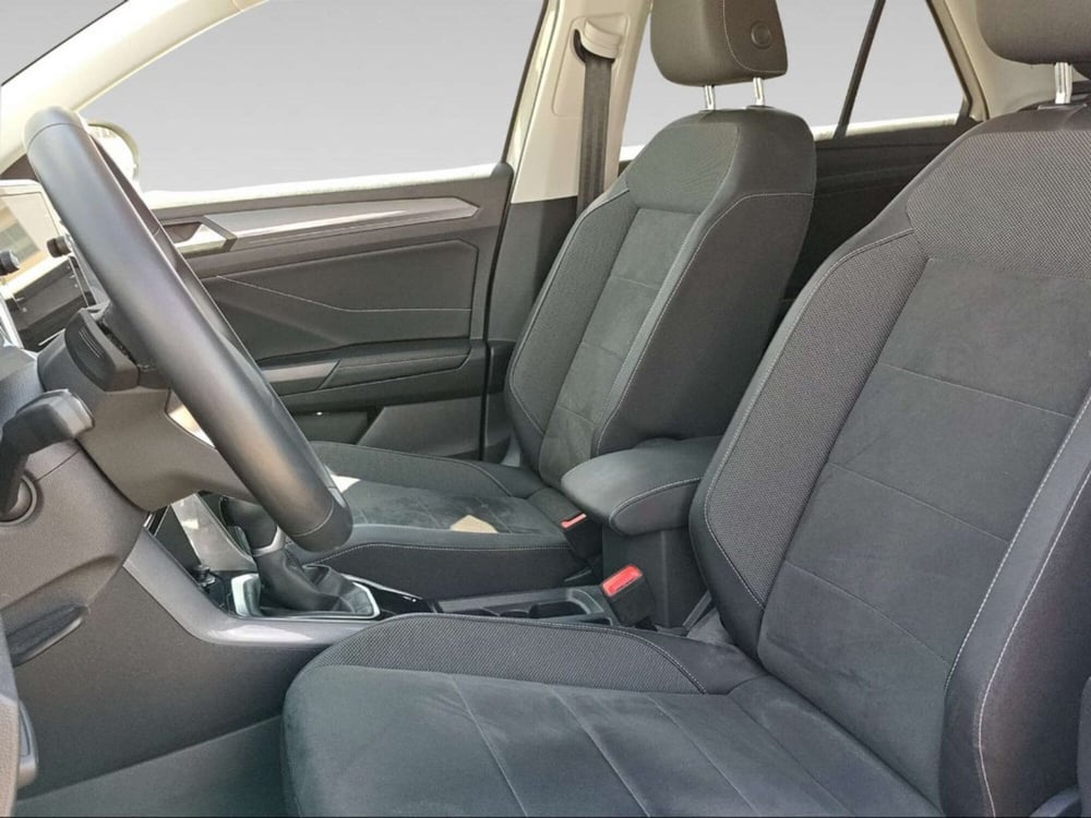 Volkswagen T-Roc usata a Livorno (9)