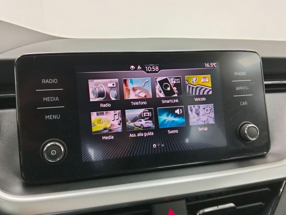 Skoda Kamiq usata a Como (14)