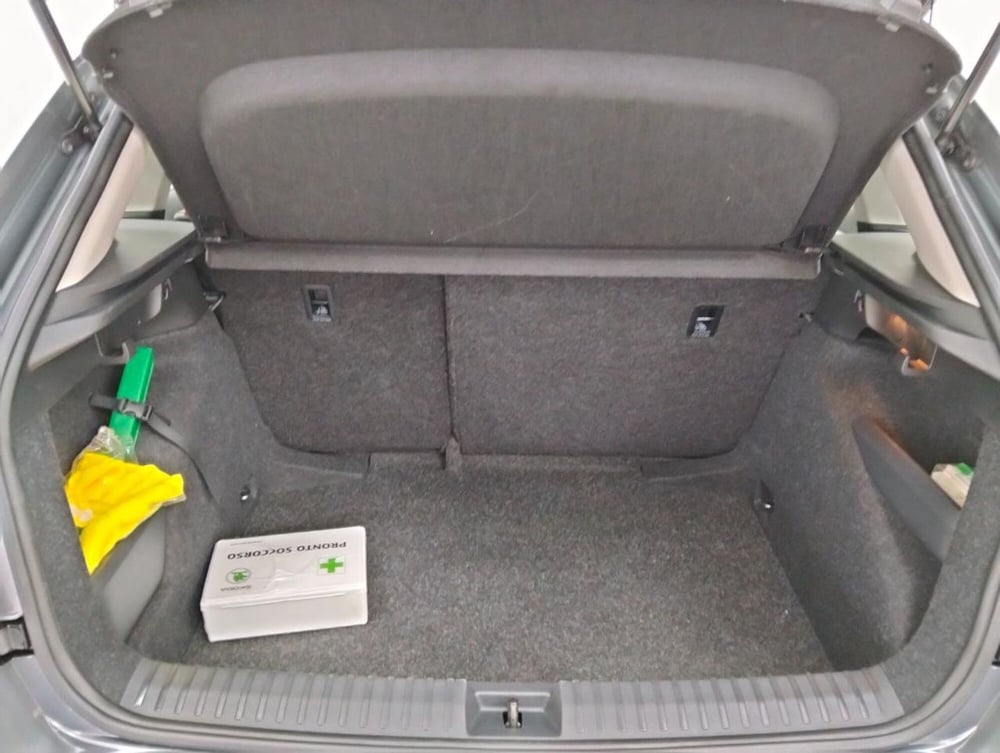 Skoda Kamiq usata a Como (17)