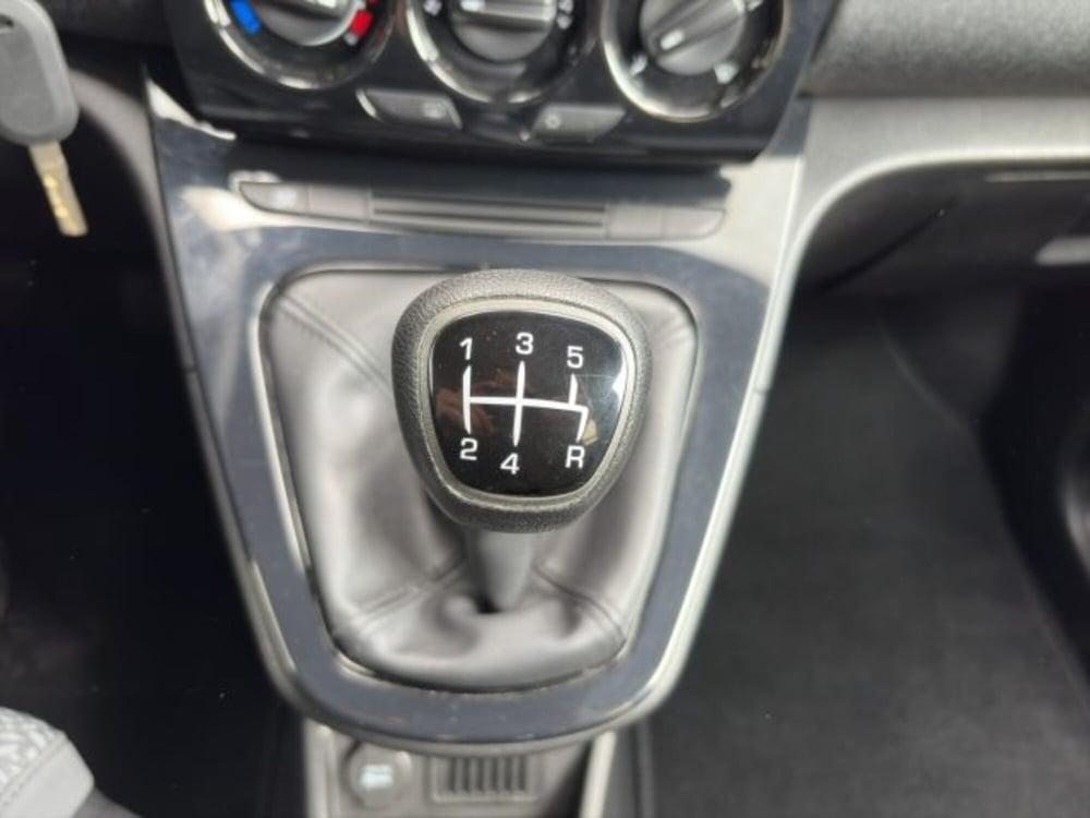 Lancia Ypsilon usata a Perugia (16)