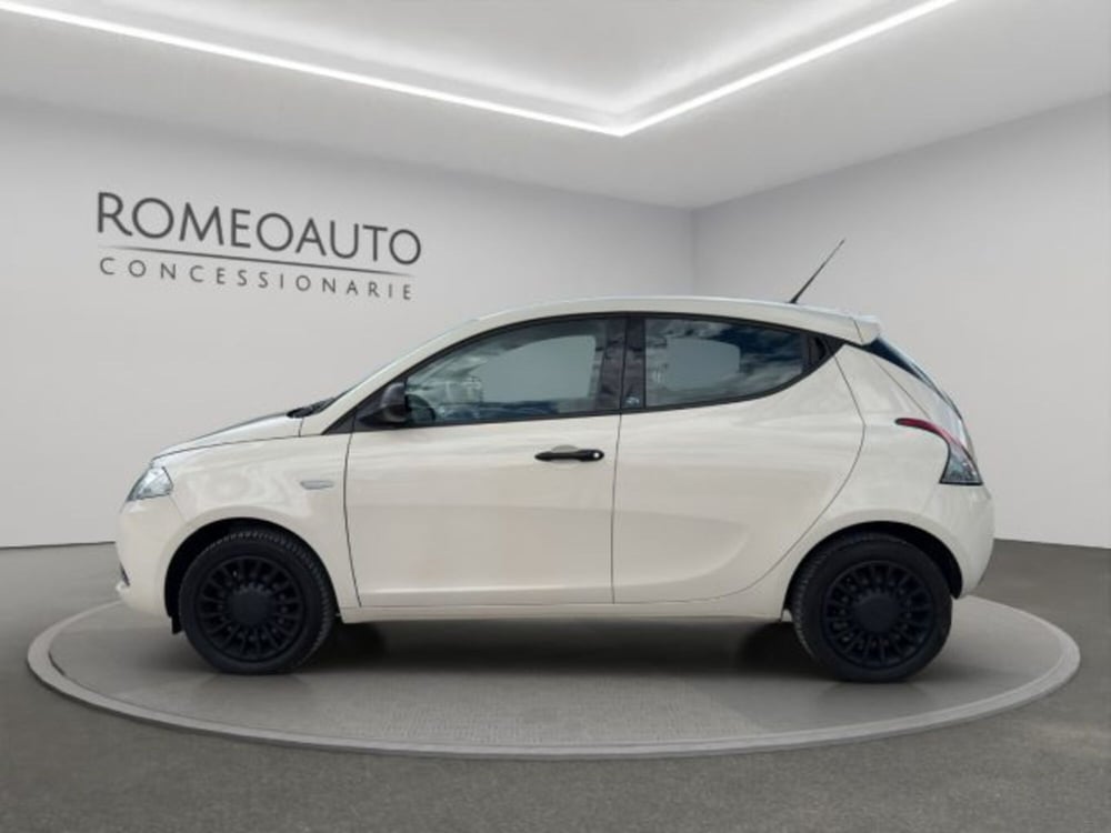 Lancia Ypsilon usata a Perugia (2)
