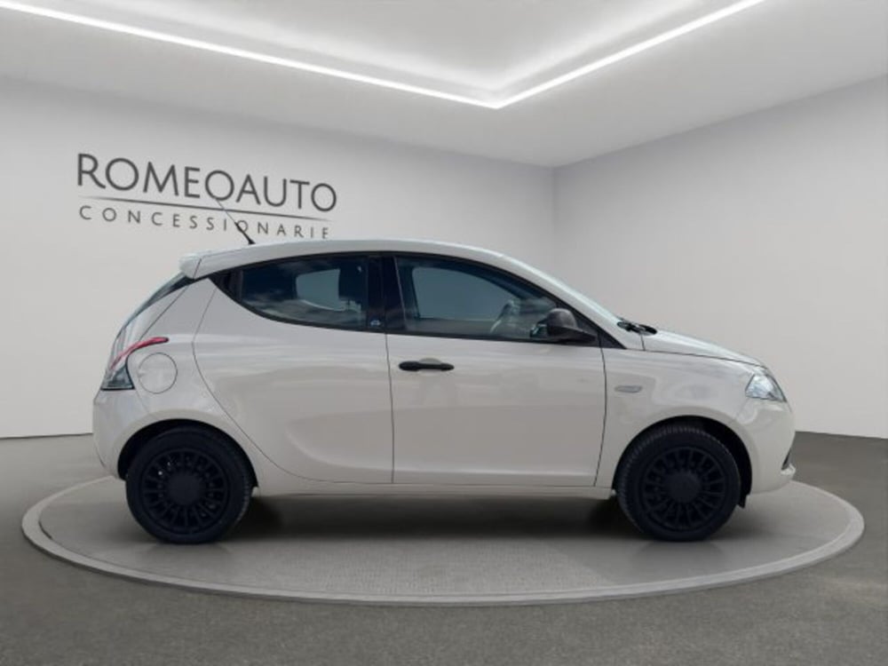 Lancia Ypsilon usata a Perugia (6)
