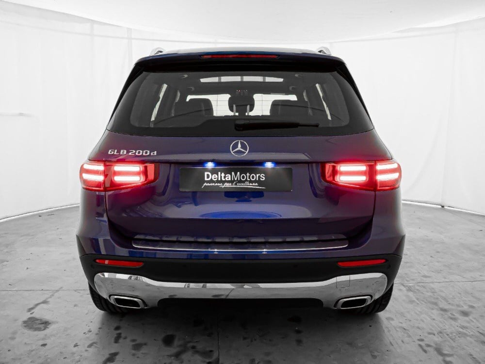 Mercedes-Benz GLB nuova a Macerata (8)