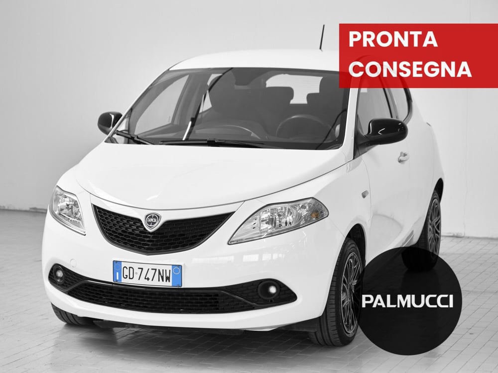 Lancia Ypsilon usata a Prato