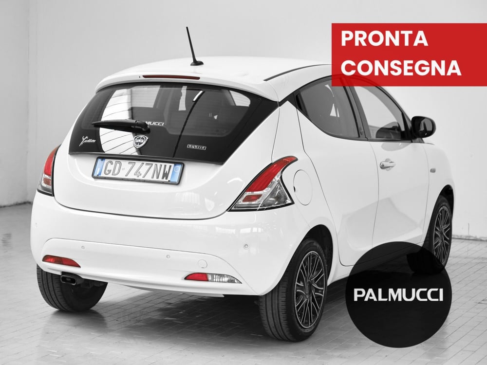 Lancia Ypsilon usata a Prato (2)