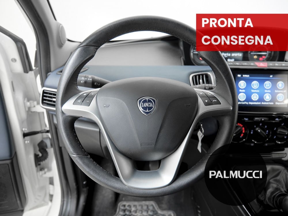 Lancia Ypsilon usata a Prato (19)
