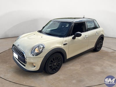 MINI Mini 1.5 Cooper D Boost 5 porte del 2017 usata a Barberino Val d&#039;Elsa