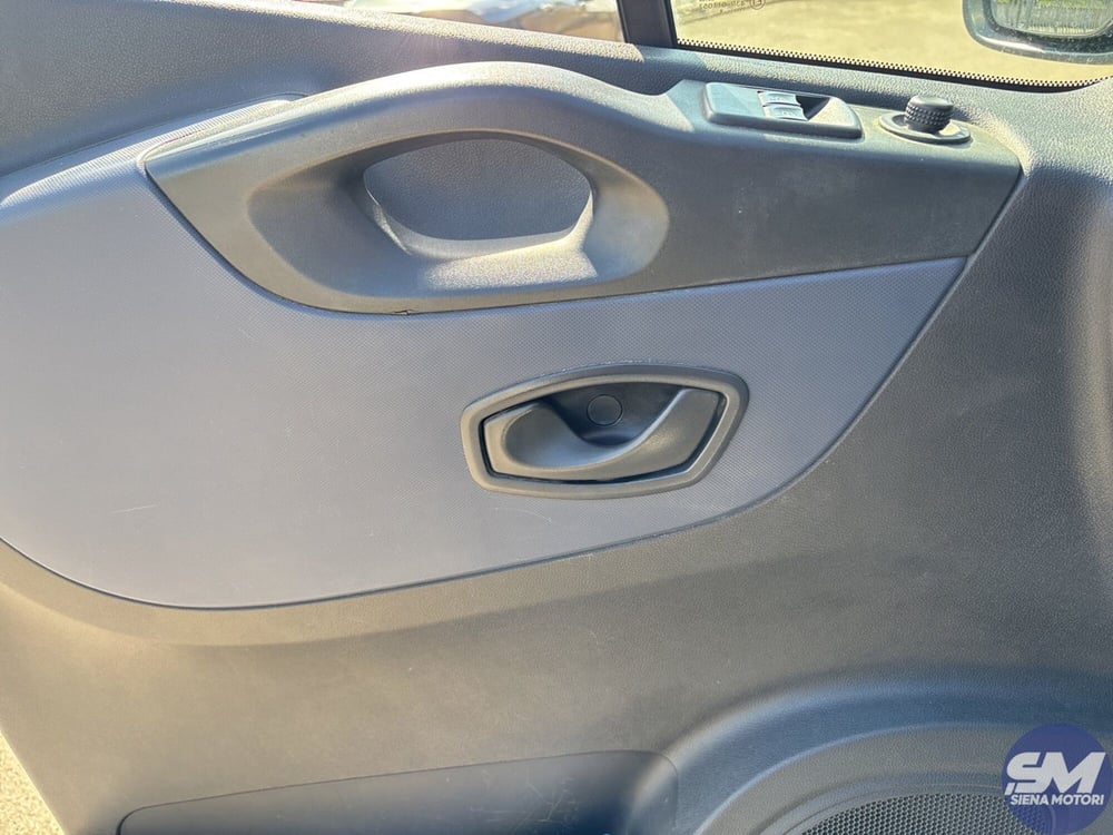 Opel Vivaro Furgone usata a Firenze (11)