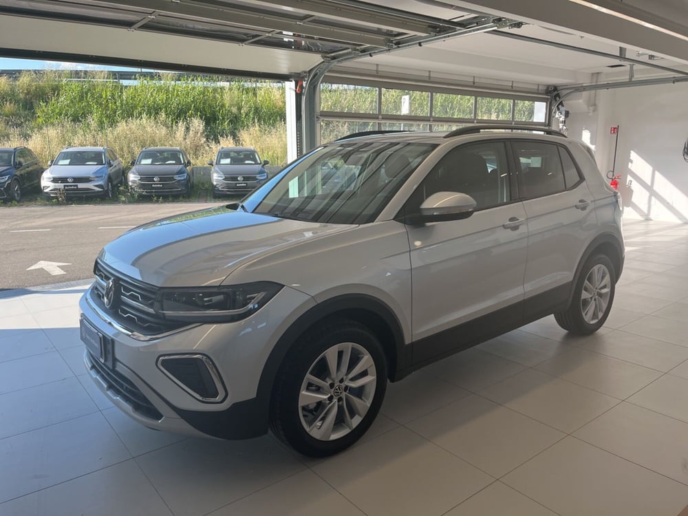 Volkswagen T-Cross nuova a Salerno