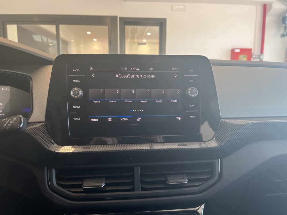 Volkswagen T-Cross nuova a Salerno (11)