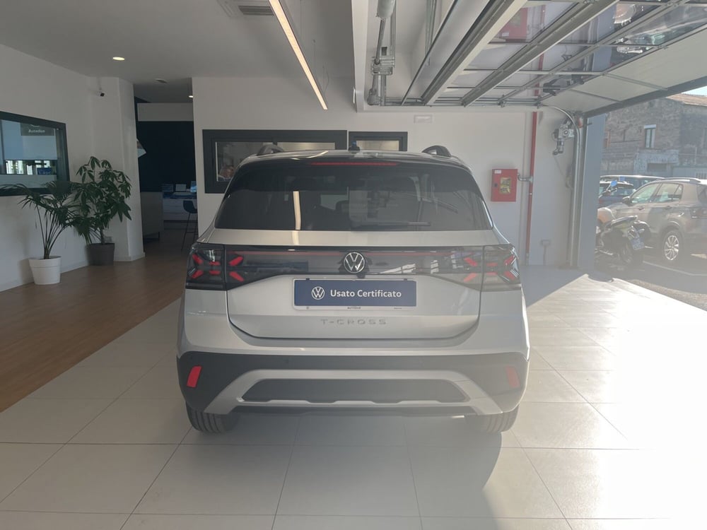 Volkswagen T-Cross nuova a Salerno (18)