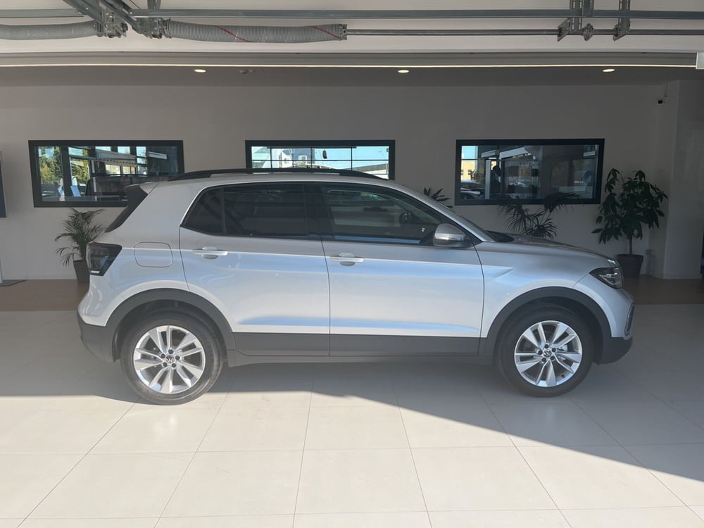 Volkswagen T-Cross nuova a Salerno (5)