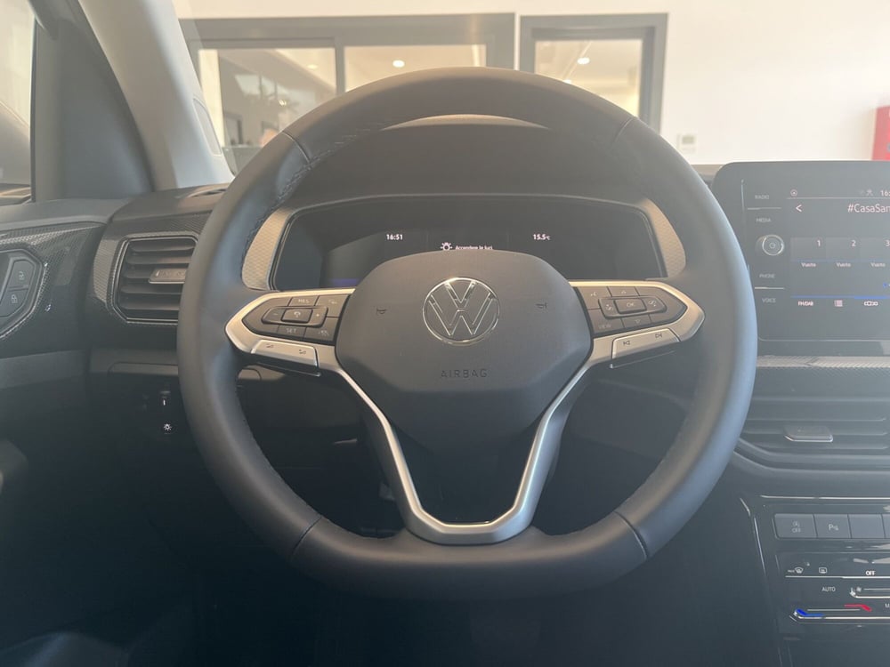 Volkswagen T-Cross nuova a Salerno (8)