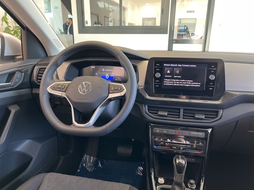 Volkswagen T-Cross nuova a Salerno (9)