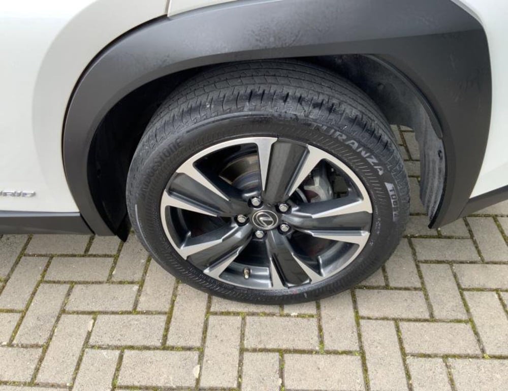 Lexus UX usata a Arezzo (14)