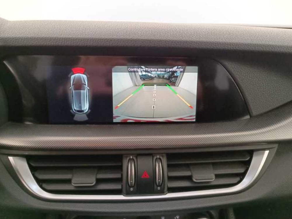 Alfa Romeo Stelvio usata a Treviso (17)