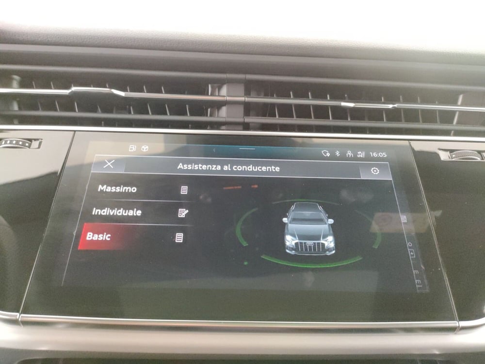 Audi Q8 usata a Napoli (18)