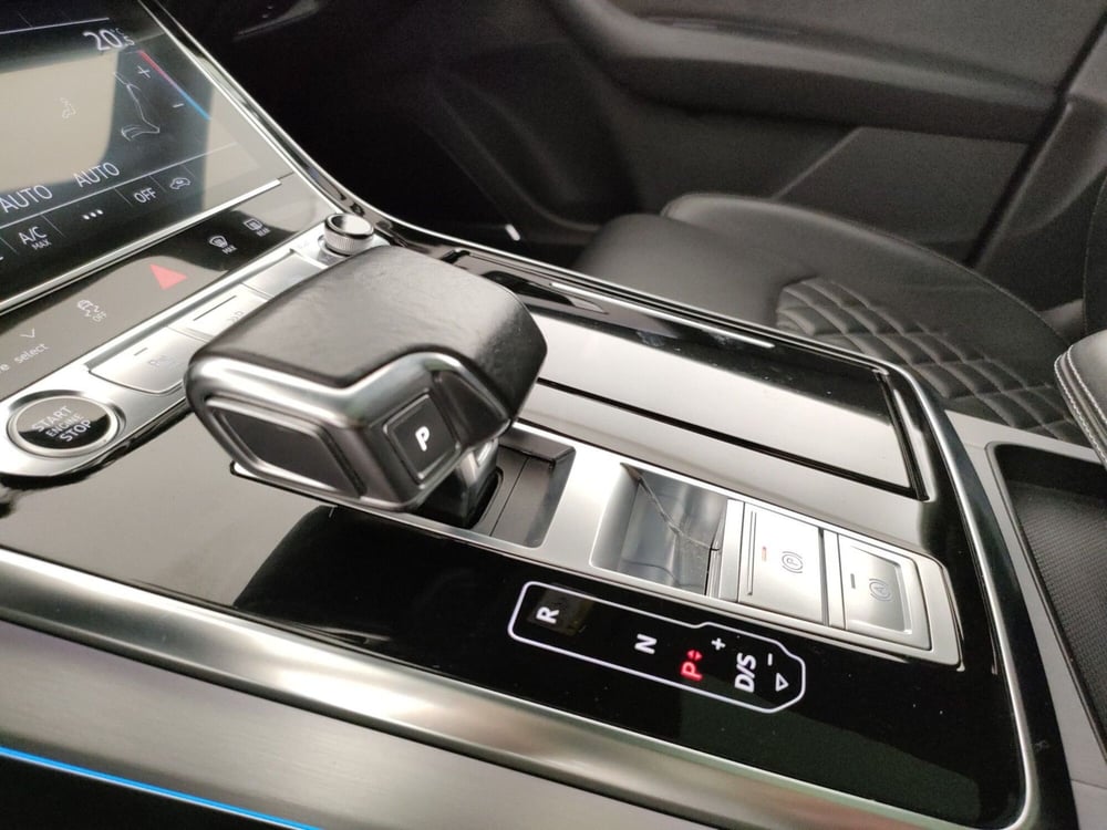 Audi Q8 usata a Napoli (20)