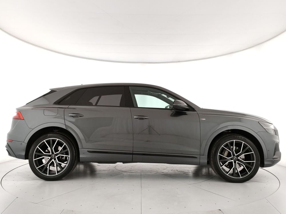 Audi Q8 usata a Napoli (3)