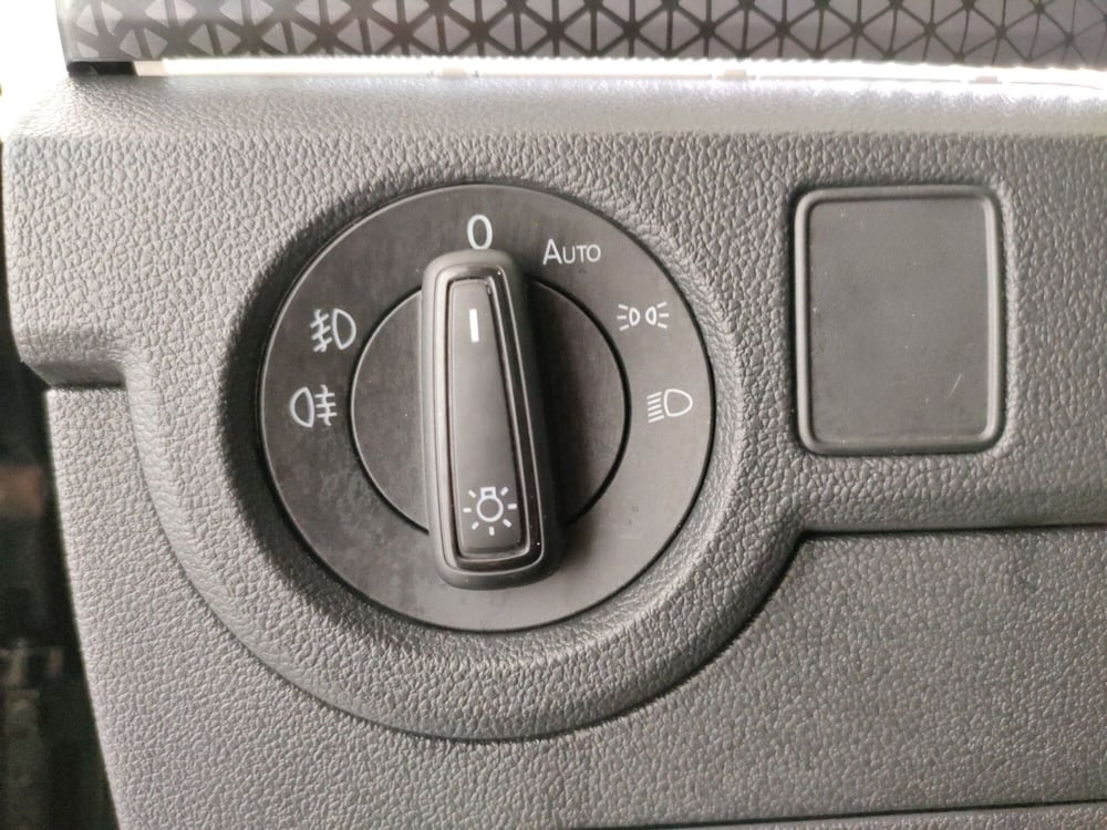 Volkswagen T-Cross usata a Napoli (11)