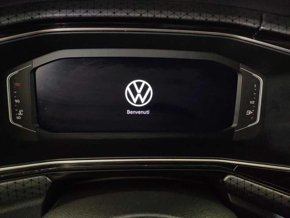 Volkswagen T-Cross usata a Napoli (12)