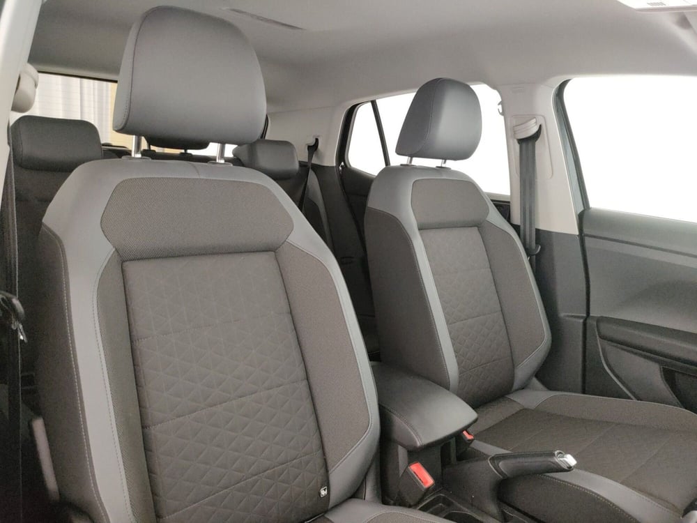 Volkswagen T-Cross usata a Napoli (8)