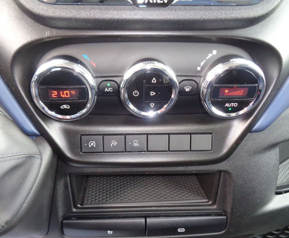 Iveco Daily Furgone usata a Treviso (13)