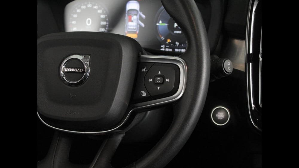 Volvo XC40 usata a Palermo (13)