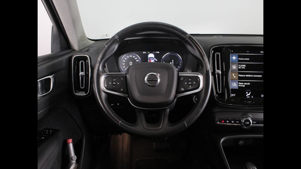 Volvo XC40 usata a Palermo (12)