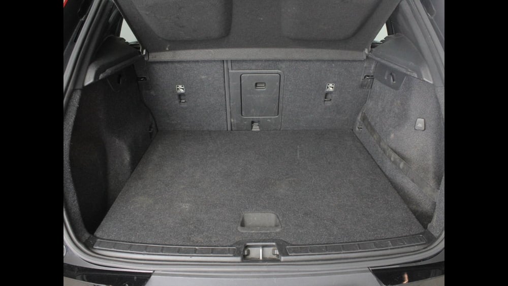 Volvo XC40 usata a Palermo (13)