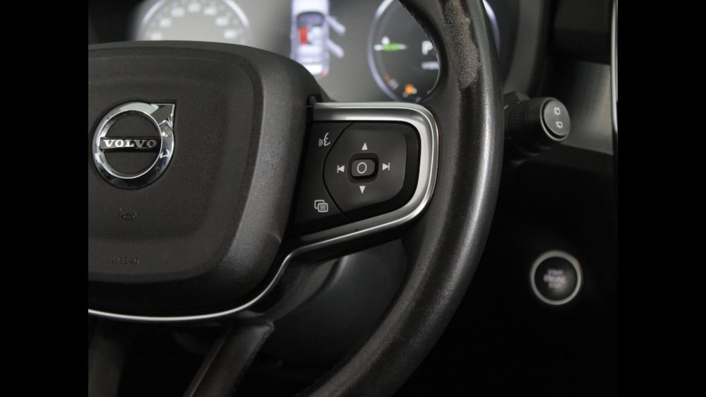 Volvo XC40 usata a Palermo (17)