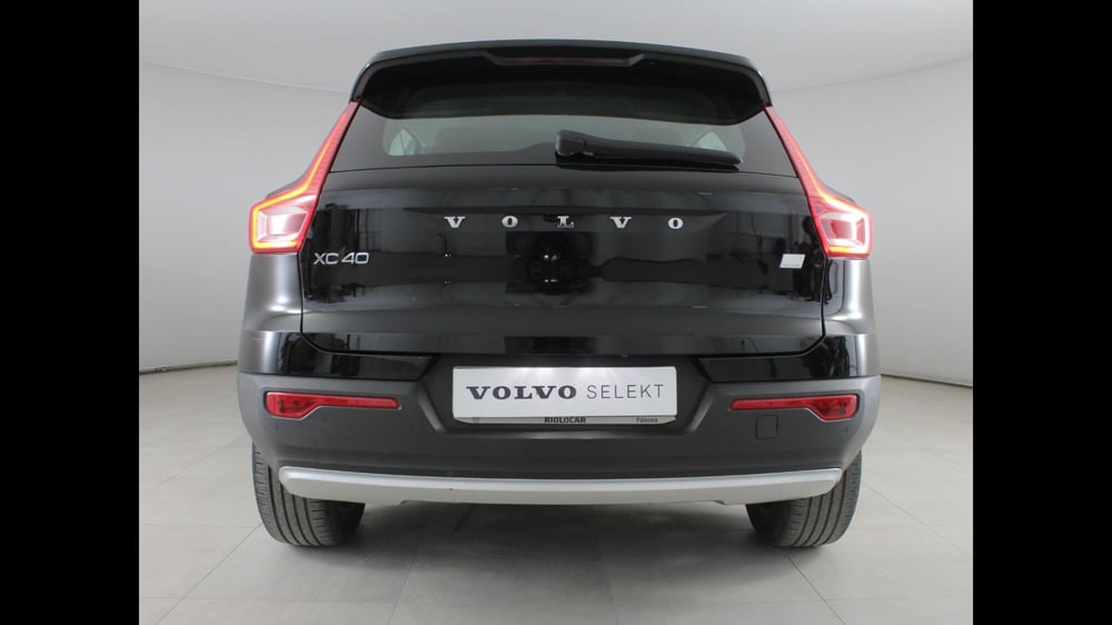 Volvo XC40 usata a Palermo (3)