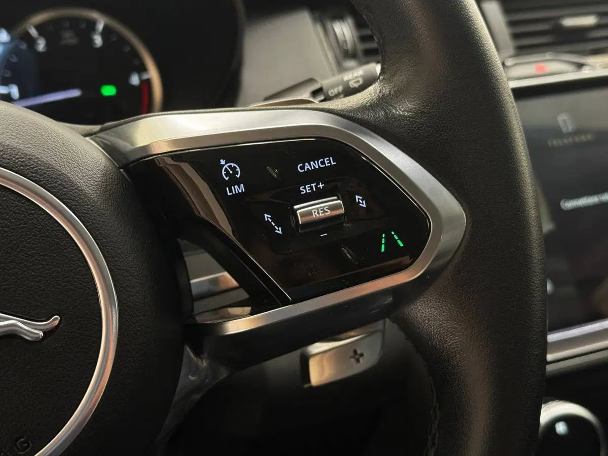 Jaguar E-Pace usata a Savona (13)
