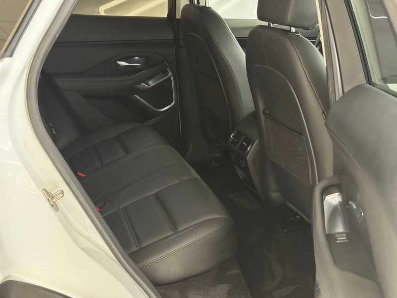 Jaguar E-Pace usata a Savona (5)