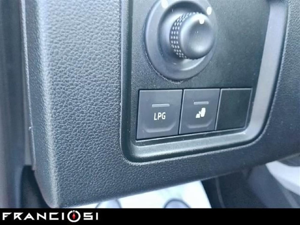 Dacia Duster usata a Modena (12)