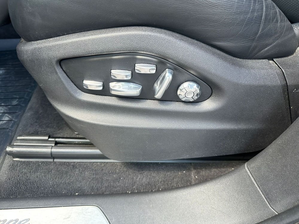 Porsche Cayenne usata a Caserta (11)