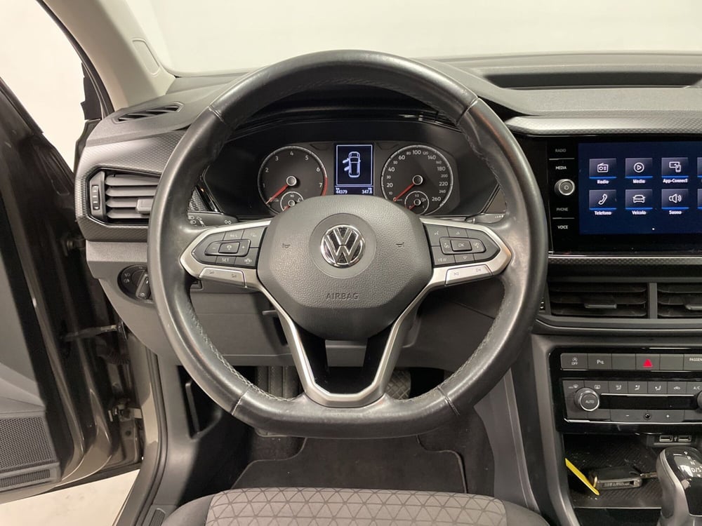 Volkswagen T-Cross usata a Varese (14)
