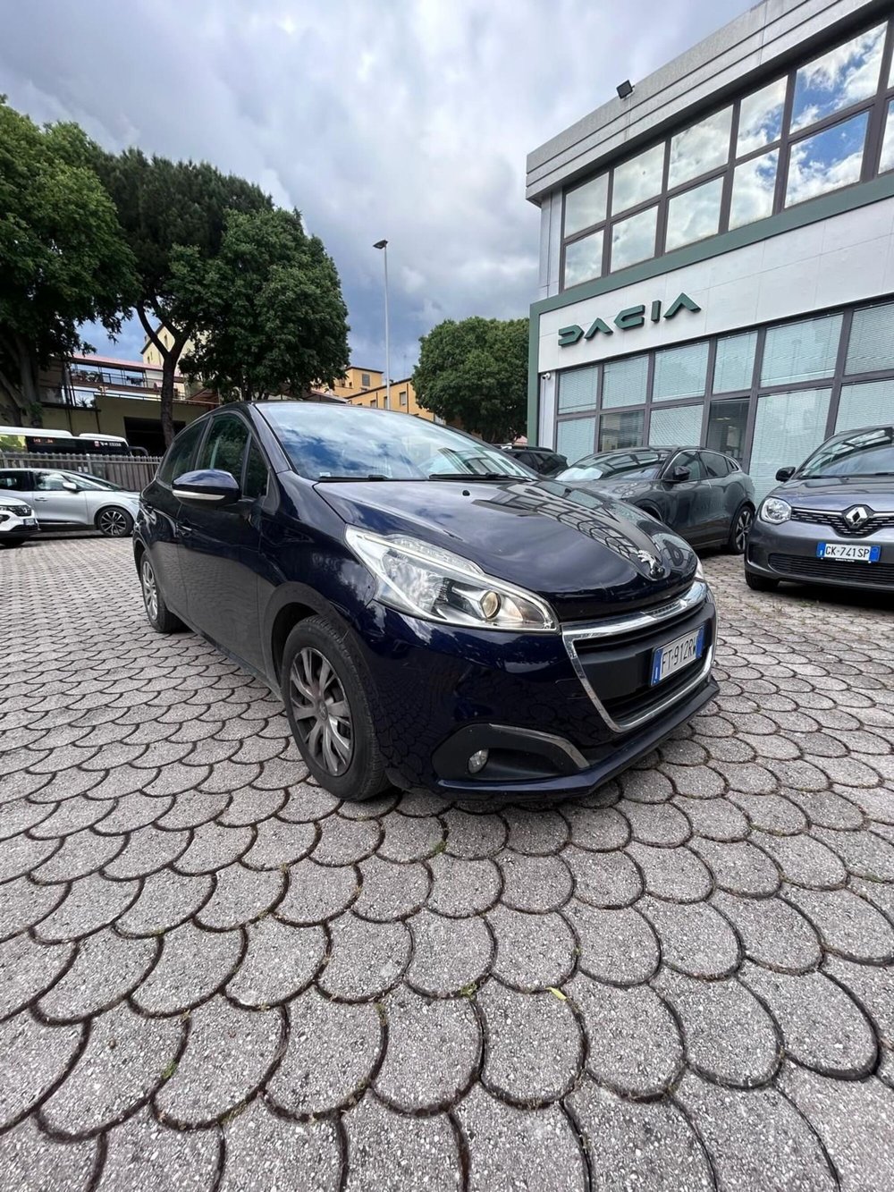 Peugeot 208 usata a Firenze (2)