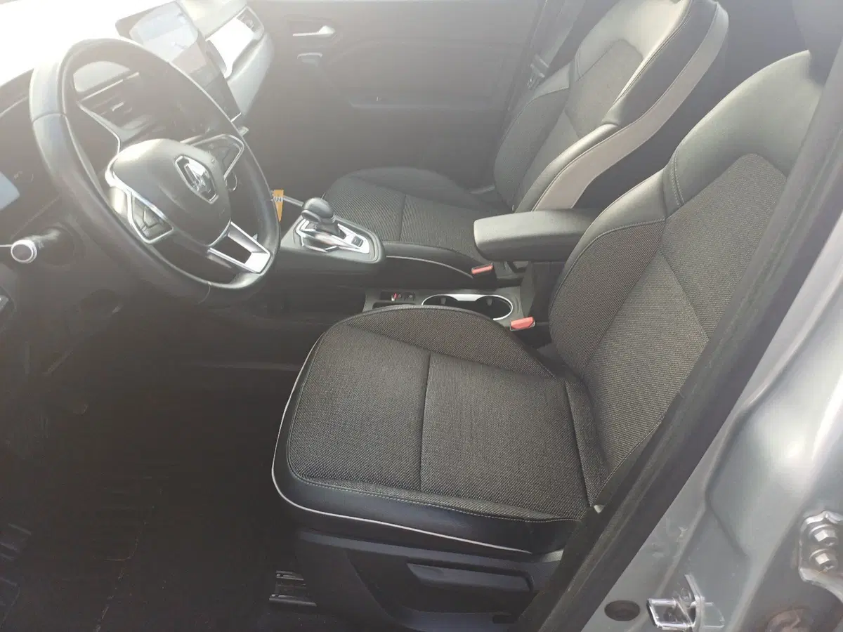 Renault Captur nuova a Frosinone (9)