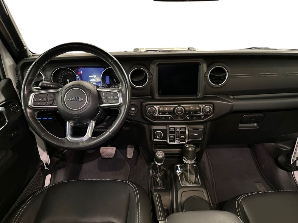 Jeep Wrangler Unlimited usata a Prato (11)