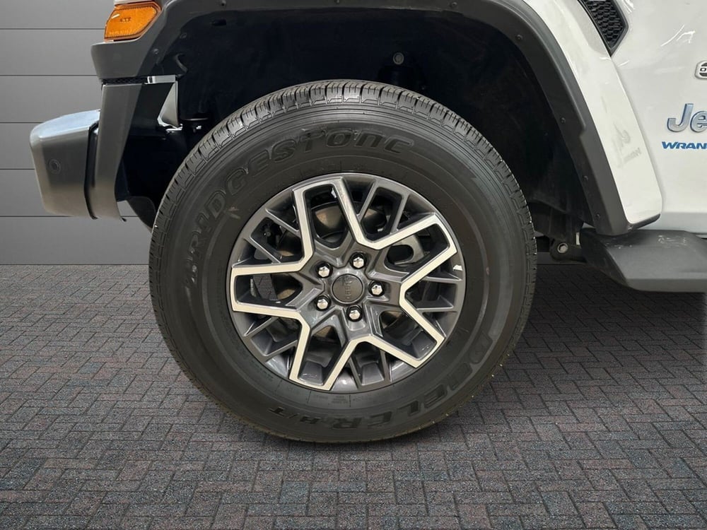 Jeep Wrangler Unlimited usata a Prato (6)