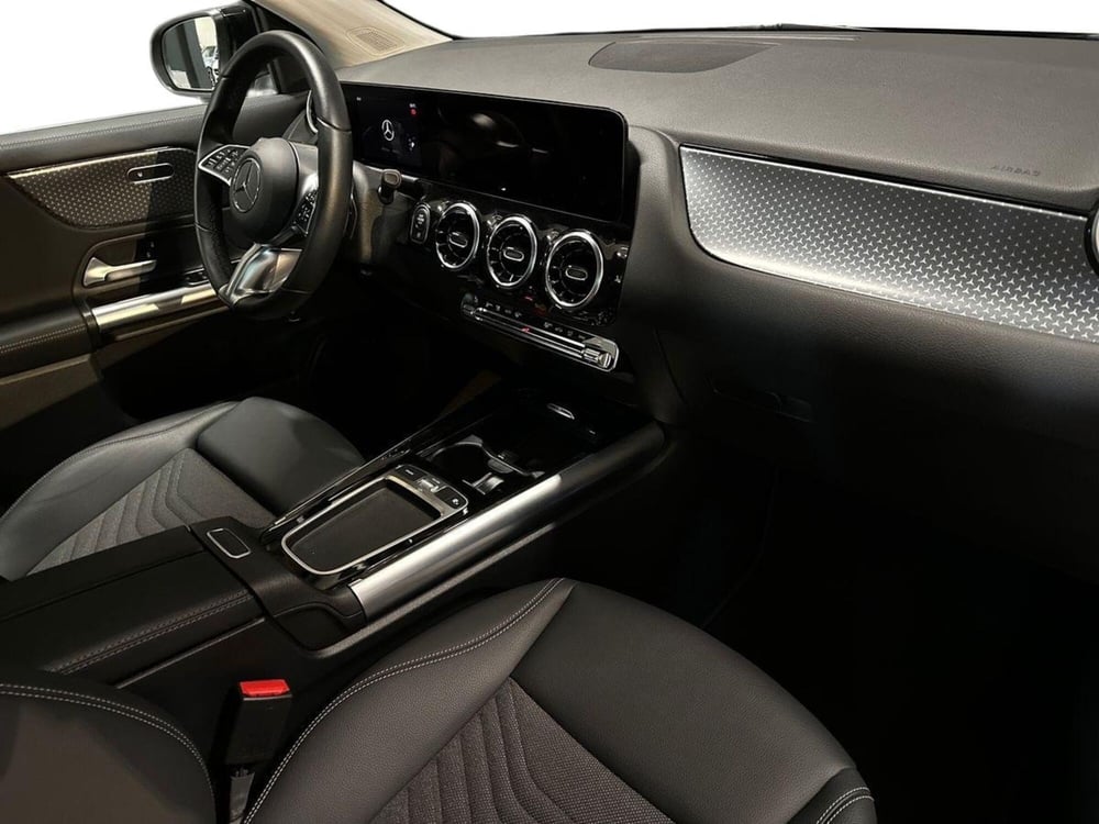 Mercedes-Benz GLA SUV usata a Prato (15)
