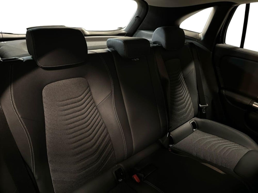 Mercedes-Benz GLA SUV usata a Prato (16)