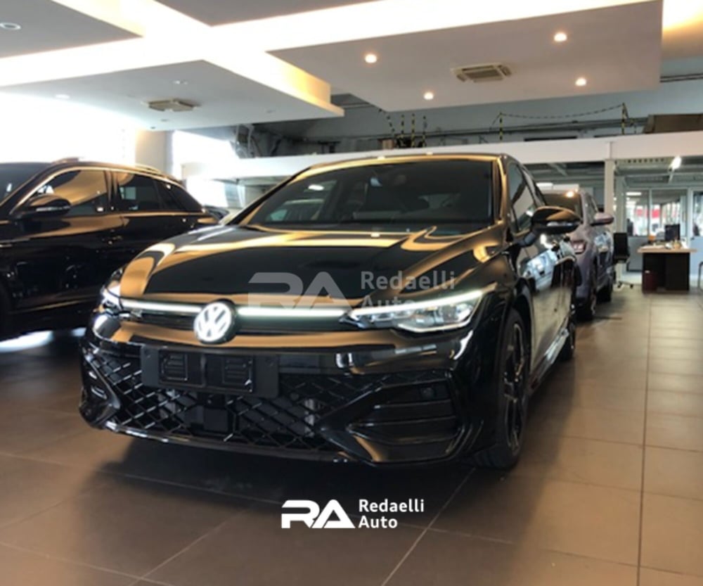 Volkswagen Golf nuova a Lecco (2)